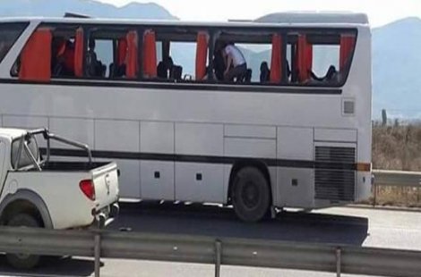 Otoyolda taraftar kavgası: Çatışma çıktı, trafik durdu