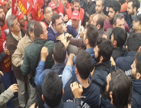 Oturma eylemi yapan Medlog işçilerine polis saldırısı!
