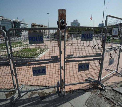 Polis, Gezi Parkı'na girişe izin vermiyor