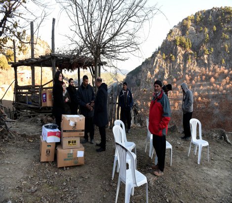 Seyhan’ın yardım kolileri Aladağ’a ulaştı