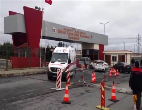 Silivri Cezaevi'nde bir mahkum kaldığı odayı yaktı