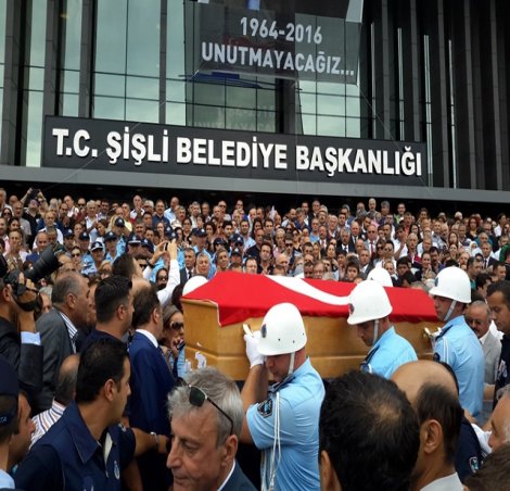 Şişli Belediye Başkan yardımcısı Cemil Çandaş toprağa verilecek