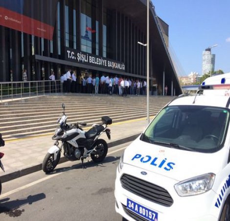 Şişli Belediye Başkan Yardımcısı Cemil Candaş vuruldu