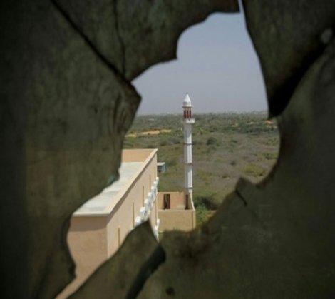 Somali'de cami inşaatı çöktü!.. Ölü ve yaralılar var!