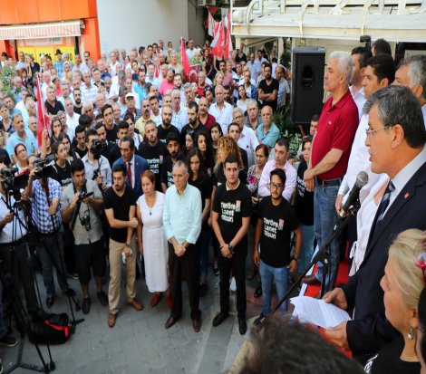 Suikast girişimi demokrasiye, cumhuriyet değerlerine yöneliktir