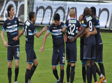Vali Adana Demirspor'u Malatya'dan kovdu!