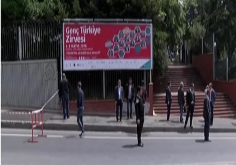 Yıldız Teknik Üniversitesi önünde şüpheli çanta paniği