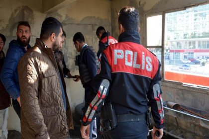 'Adana 01' dizisinin setine polis baskını