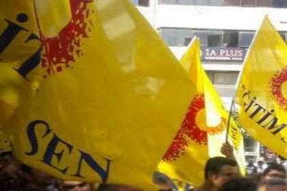 'AKP demokrasiyle mücadele ediyor'