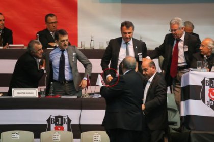 Beşiktaş kongresi karıştı Fikret Orman yumruğu çaktı