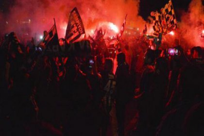 Beşiktaşlıların tüm yurtta şampiyonluk coşkusu