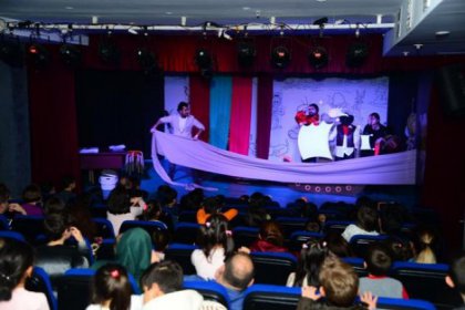 Beylikdüzü'nde 120 bin kişi ücretsiz sinema ve tiyatro izledi