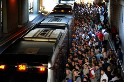 Bu da metrobüs sapığı!