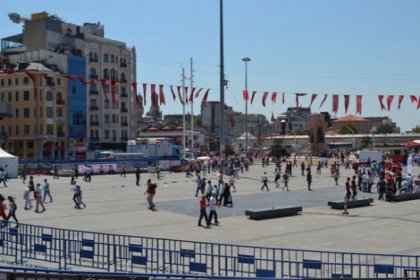 CHP Mitingi için Taksim hazır: AKP'den mitinge kimler gelecek