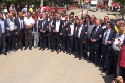 CHP'li 24 vekil, Bolu Valiliği'ne yürüyor