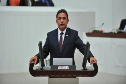 CHP'li Budak: Demokrasi şiddetle savunulamaz!