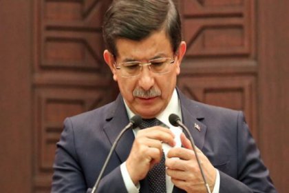 Davutoğlu'ndan yeni Başkan'a tebrik