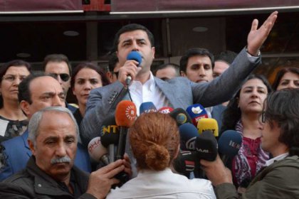 Demirtaş: Belediyeler iade edilene kadar direniş var