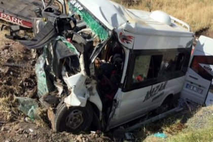 Diyarbakır-Şanlıurfa yolunda kaza: 6 ölü