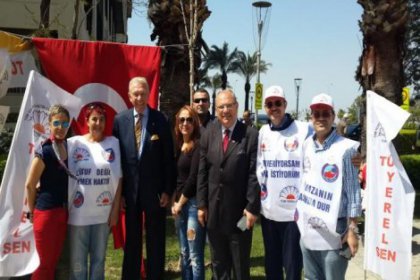 Dündar ve Yüksel’den İzmir'de belediye emekçilerine destek