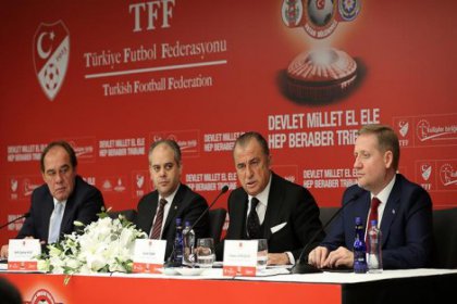 Futbolcular teröre karşı sahaya çıkacak