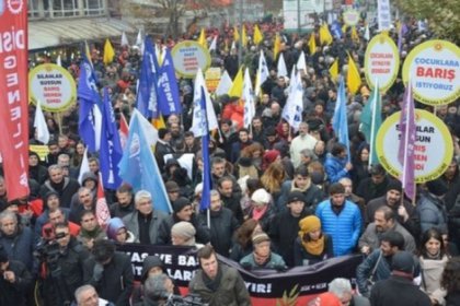 Greve katılan öğretmenlere: Bilerek mi bilmeyerek mi katıldınız?