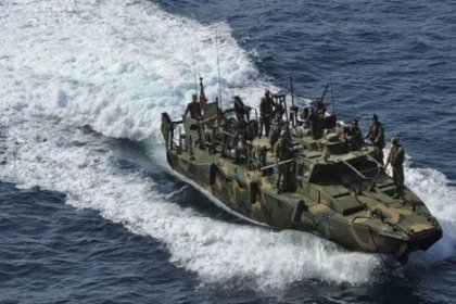 İran, ABD'li askerleri serbest bırakacak