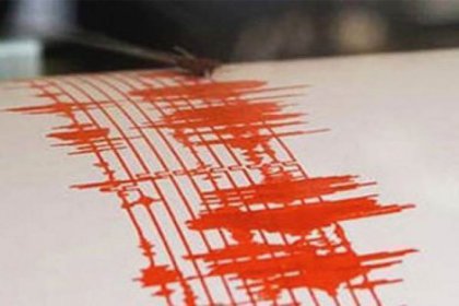 Karaburun'da 3.7'lik deprem