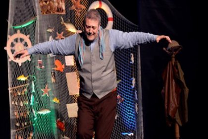 Levent Üzümcü'nün oyununa rektörlük engeli