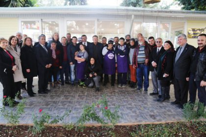 Mezitli Belediyesi Gazetecileri Down Kafe'de buluşturdu