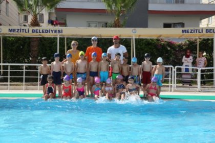 Mezitli'de Yüzme Kursları Başladı