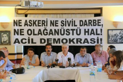 'Ne darbe ne OHAL. Acil demokrasi'