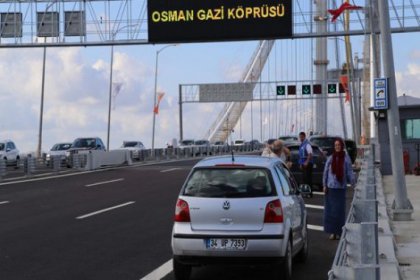 Osmangazi Köprüsü'nde selfie için durana 92 lira ceza