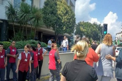 Polis, Kadıköy’deki bir AVM’yi boşalttı