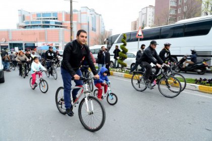 'Sağlığınız için su için, kalbiniz için pedal çevirin'