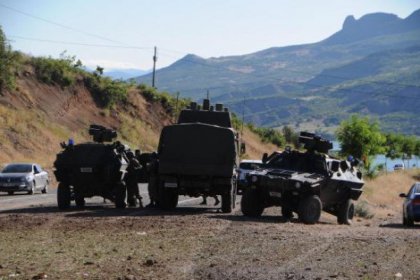 Tunceli- Elazığ karayolunda askerlere saldırı