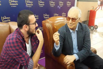 TÜYAP'ta, Yaşar Kemal'in balmumu figürüne yoğun ilgi