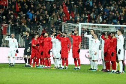 Yıldızlar Karması teröre karşı sahaya çıktı