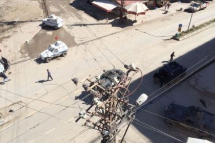 Yüksekova'da zırhlı araçtan ateş açıldı: 4 ölü 2 yaralı