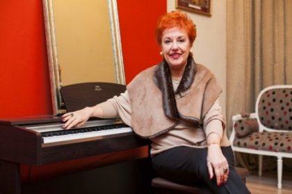 Zeliha Berksoy'dan, Ulusal Dünya Tiyatrolar Günü Bildirisi