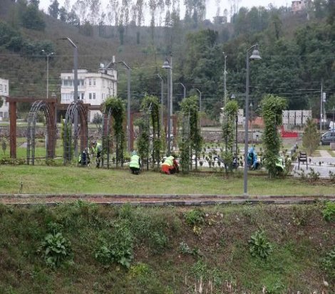 15 milyon harcanan park açılmadan sökülüyor!