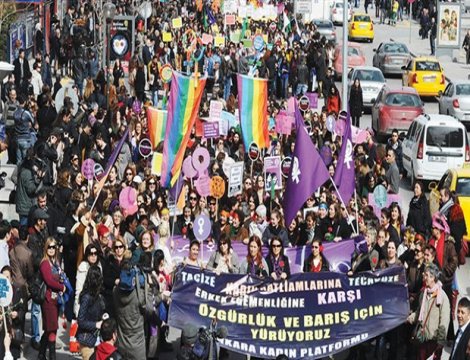 8 Mart Kadın Platformu: Tek adam rejimi, kadınlar için Ortaçağ anlamına gelir