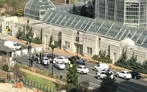 ABD'de Kongre binası yakınlarında silah sesleri: Aracını polislerin üzerine sürdü