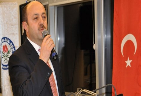 Adalet Yürüyüşü'nü hedef alan yandaş sendikacıya Eğitim-İş'ten sert tepki