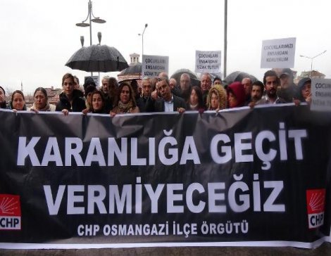 AKP'li belediye Ensar Vakfı'na yer tahsis etti, CHP'liler iptal ettirdi