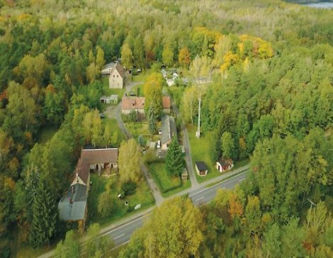 Almanya'da bir köy açık artırmayla 140 bin euroya satıldı