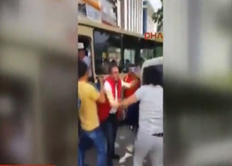Ankara'da sivil polislerle dolmuşçular arasında kavga
