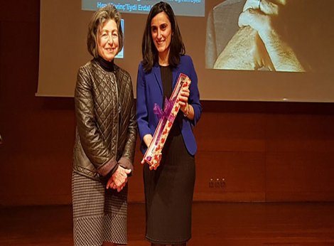 Canan Dağdeviren kendi gözünden Erdal İnönü’yü anlattı