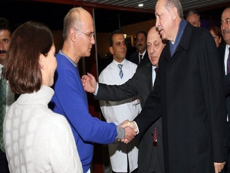 Cumhurbaşkanı Erdoğan, Deniz Baykal'ı ziyaret etti