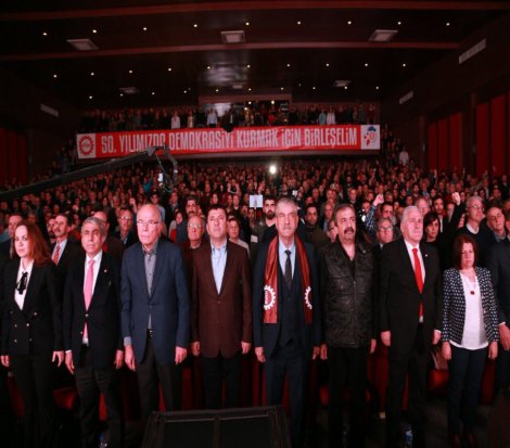 DİSK 50. yılını kutladı